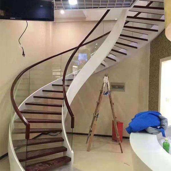 霸州樓梯廠家：鋼木樓梯常見類型有哪些？